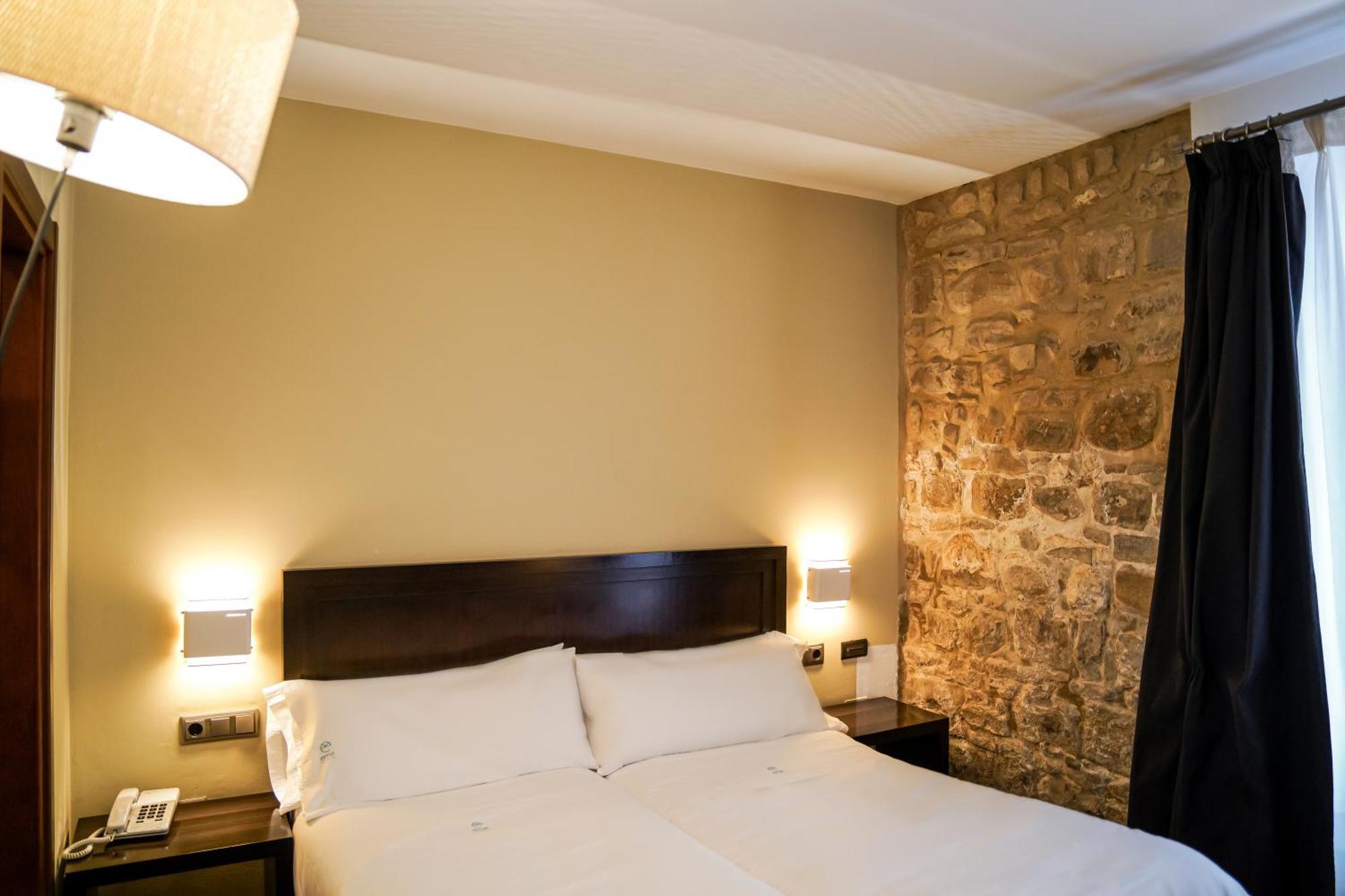 Hotel Baeza Monumental By Eme Hoteles Exterior foto